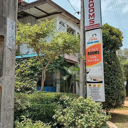 Lucky Holiday Home Anuradhapura Bagian luar foto
