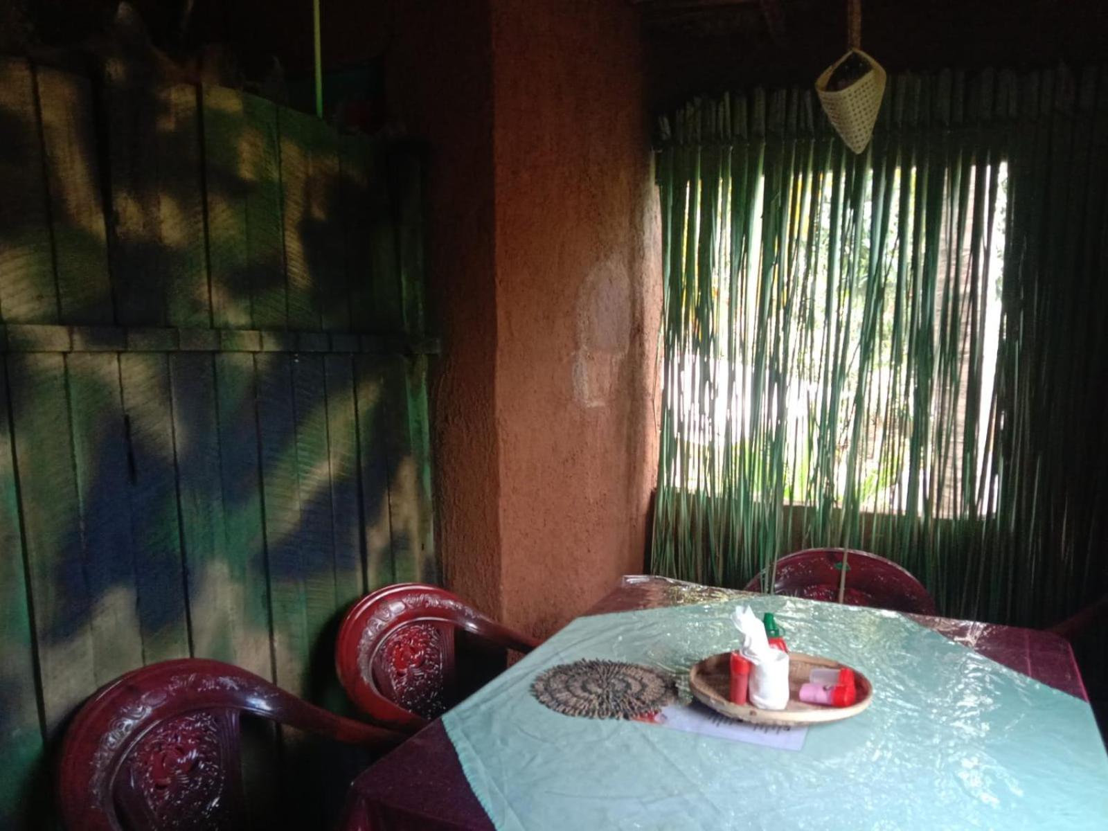 Lucky Holiday Home Anuradhapura Bagian luar foto