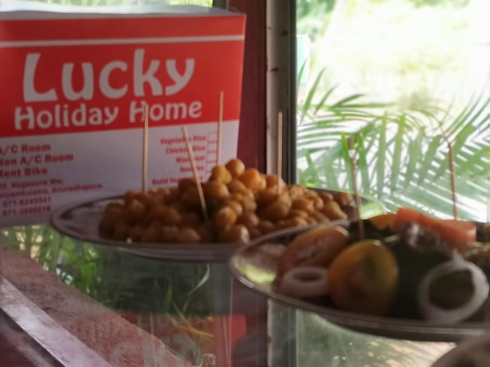 Lucky Holiday Home Anuradhapura Bagian luar foto